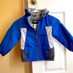 Gently worn 4T OshKosh hoodie front zipper jacket. Flannel lined inside